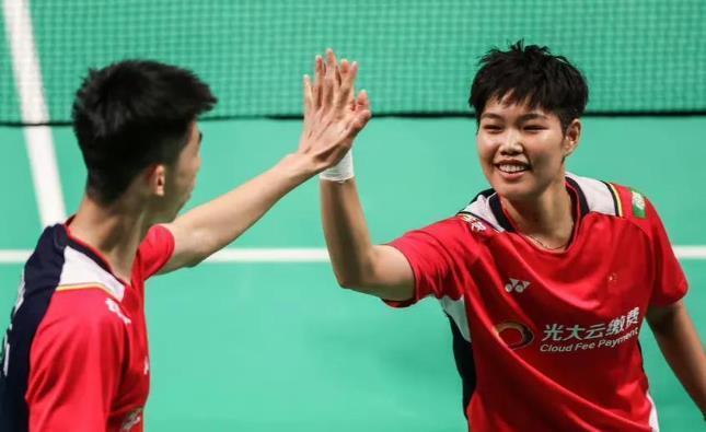 开云体育2026-丹麦队碾压印尼队，黄鸭组合惊艳四座