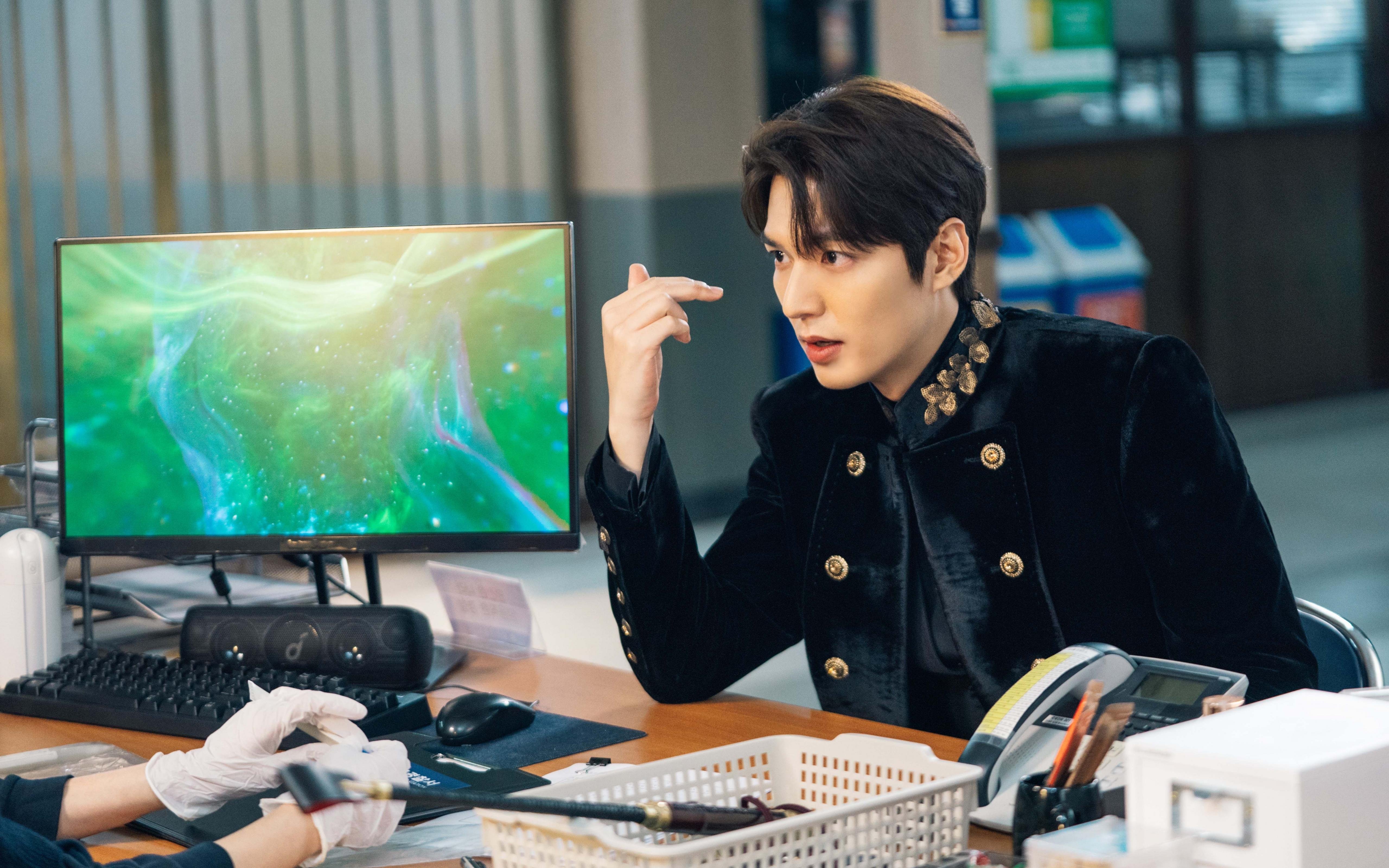 当文班亚马在禁区写诗，上海队在场地上演节奏魔术