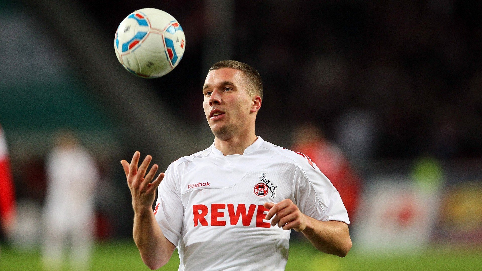 摩纳哥爆冷踏平阿根廷，维尼修斯闪耀全场成关键先生